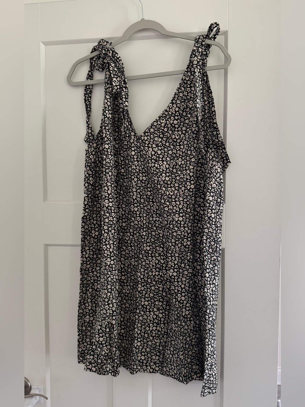 H&M Tie Sleeve Dress